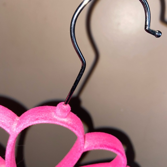 Pink Flower Scarf Holder - Picture 4 of 5